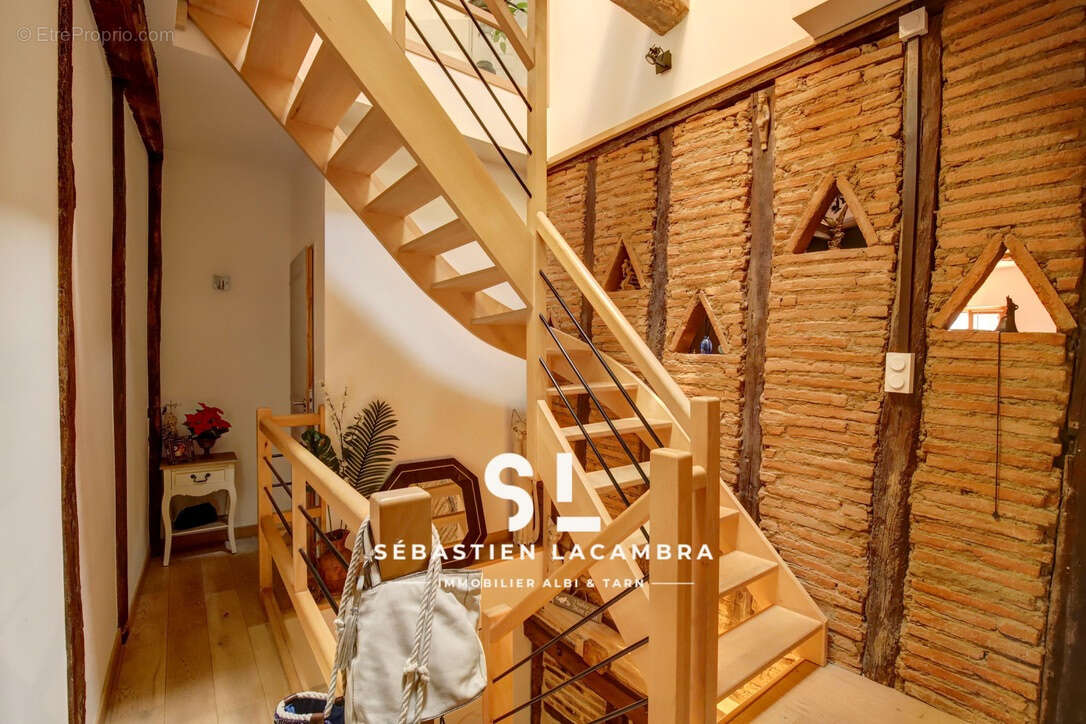 Maison à LISLE-SUR-TARN