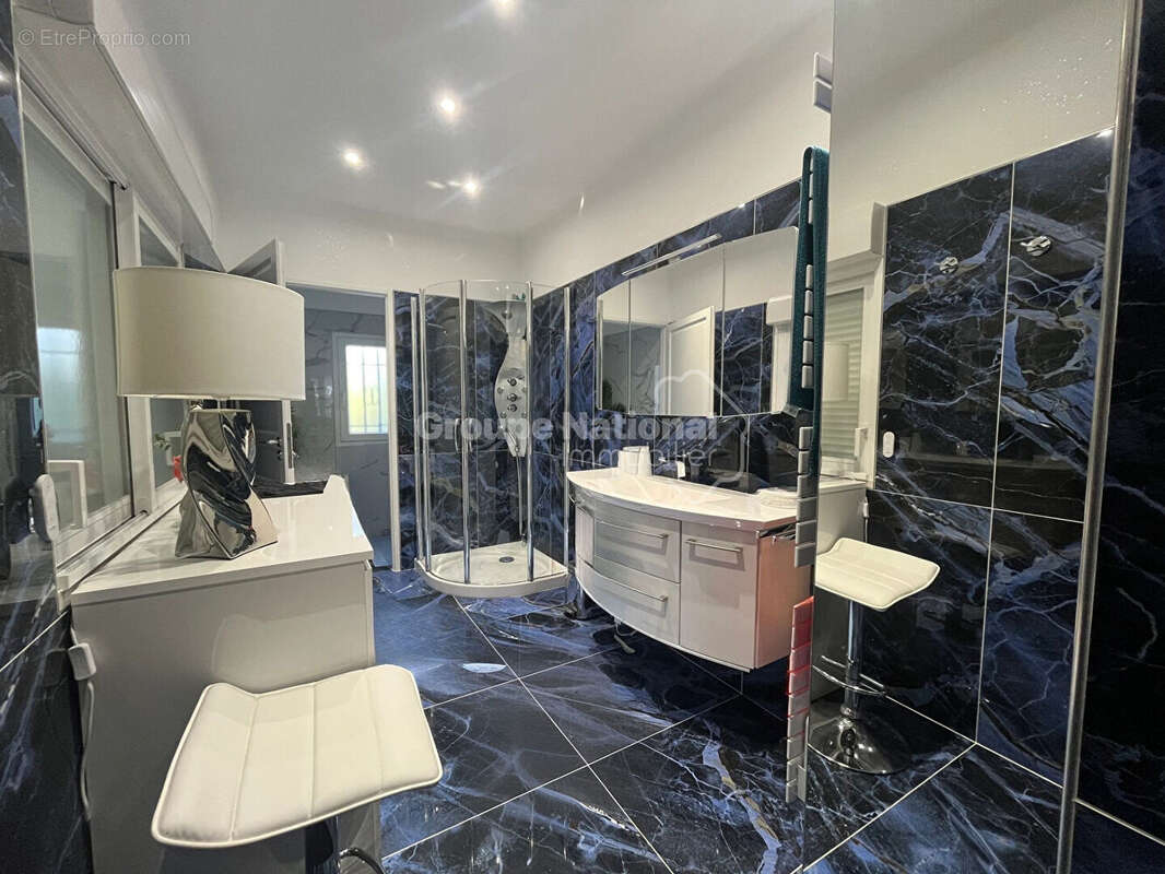 Maison à ROCHEFORT-DU-GARD