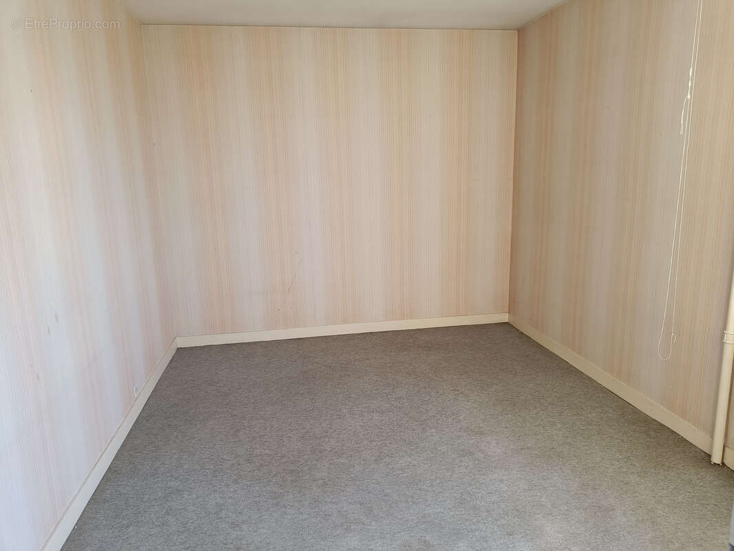 Appartement à SAINT-CYR-SUR-LOIRE