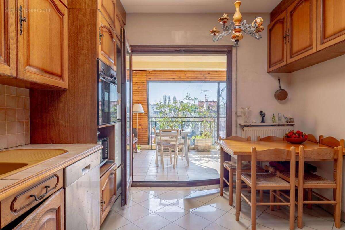 Appartement à LE RAINCY