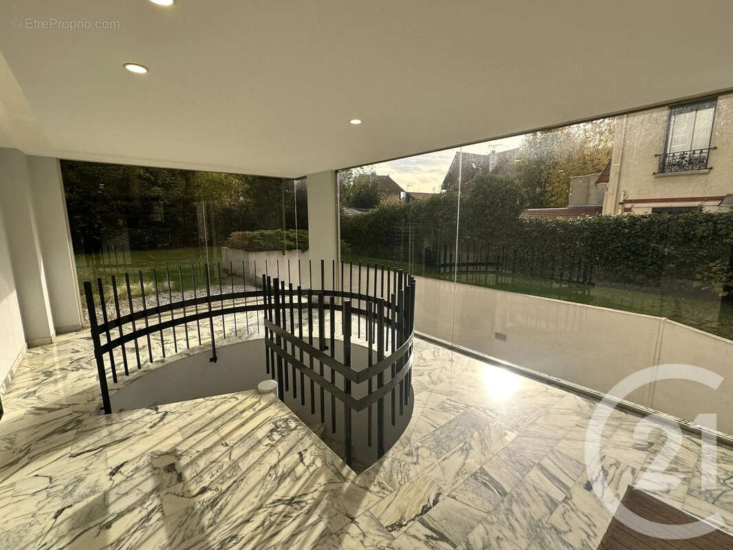 Appartement à SAINT-MAUR-DES-FOSSES