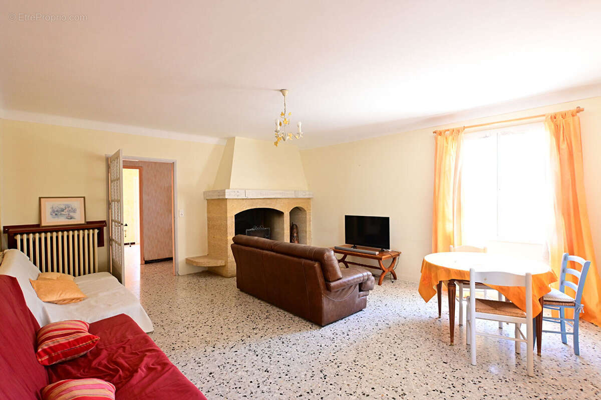 Maison à AUBIGNAN