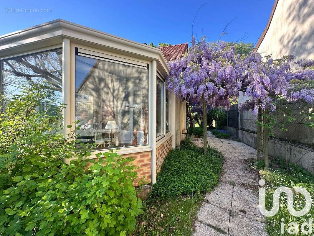 Photo 4 - Maison à THIERS-SUR-THEVE