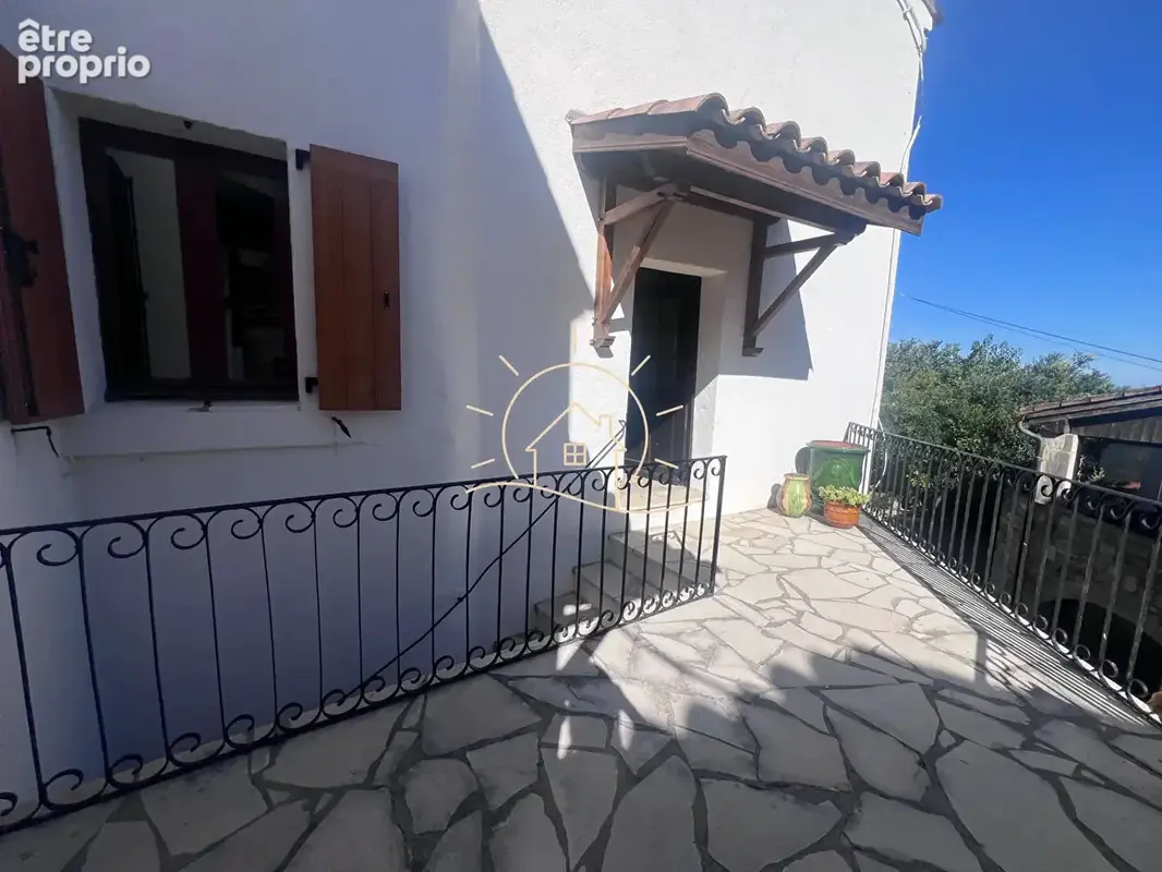 Maison à BESSAS