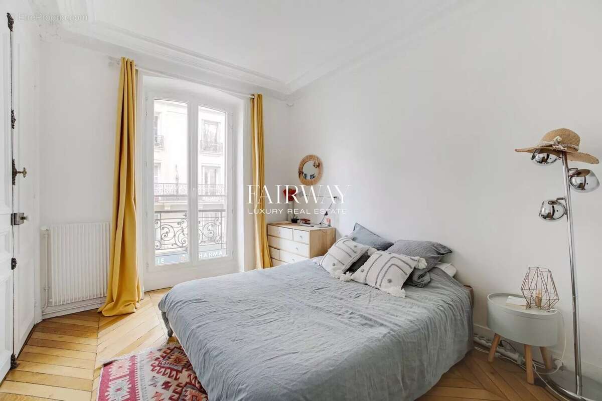Appartement à PARIS-18E