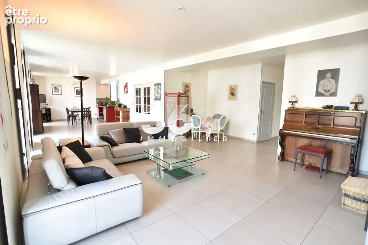 AIX-LES-BAINS Appartement T3 de 202 m² avec potentiel exceptionnel - photo 3