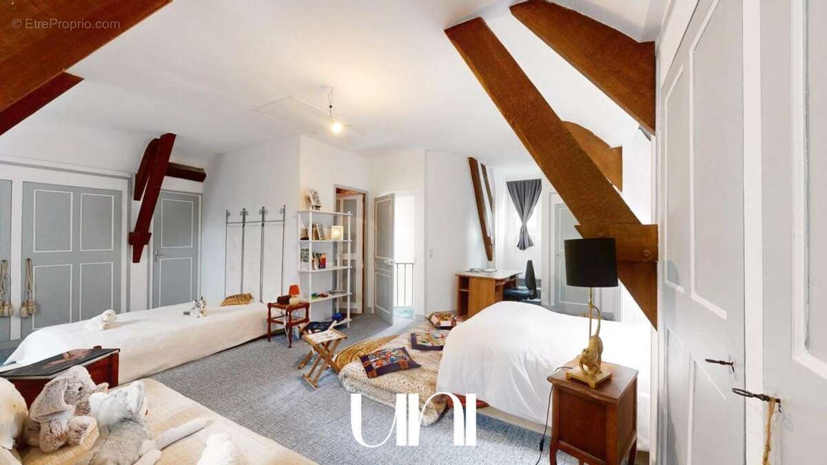 Maison à MEZIDON-CANON