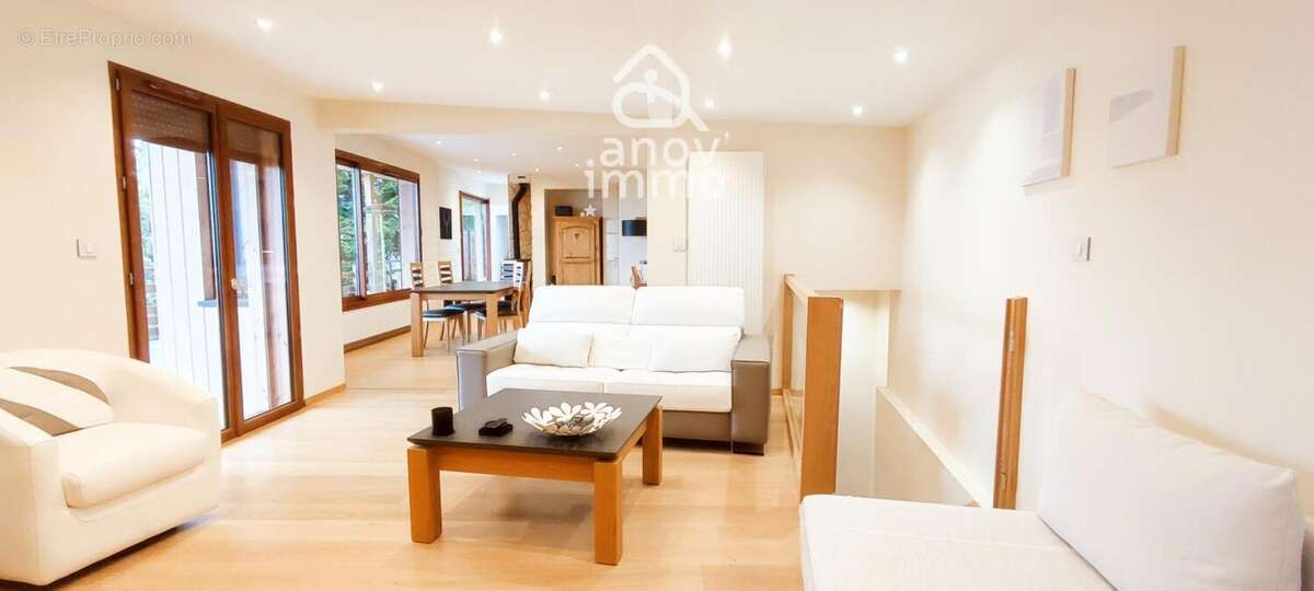 Charmant Chalet moderne de 160 m2 à CHamrousse - photo 2