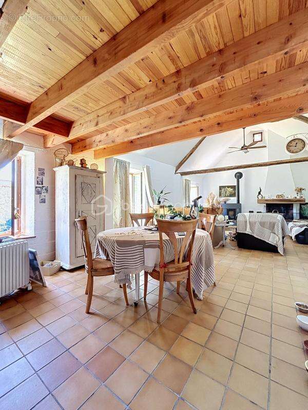 Longère 110m2 - coup de cœur assuré à Bonnesvalyn - photo 2
