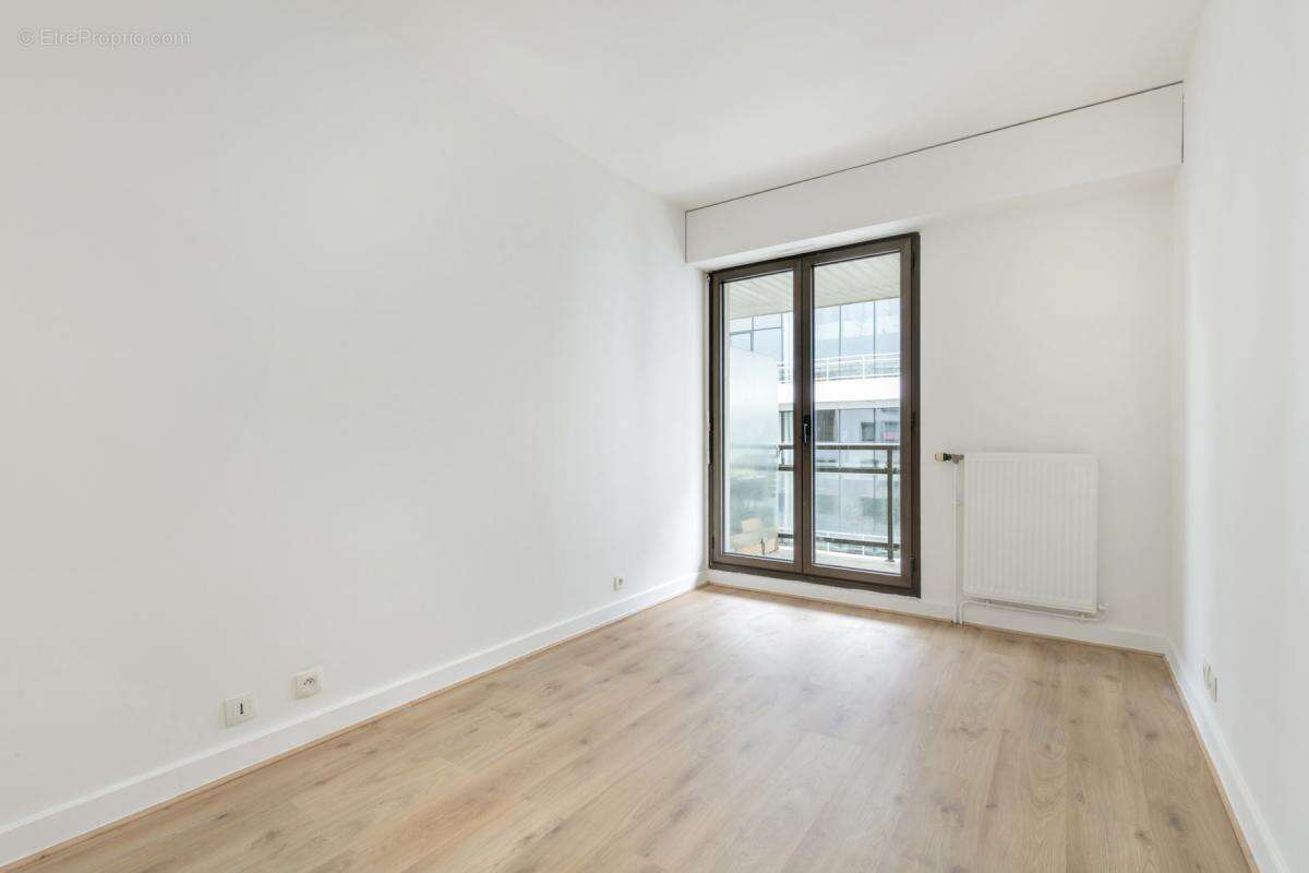 Appartement à LEVALLOIS-PERRET