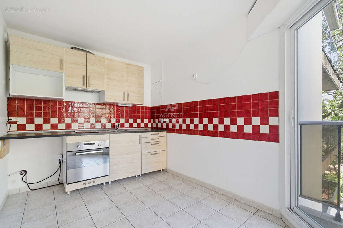 Appartement Saint Germain En Laye 4 pièce(s) - photo 3