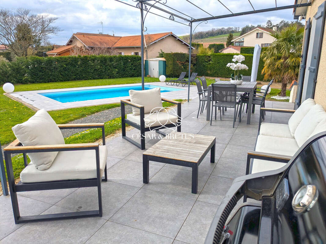 Maison à CHAZAY-D&#039;AZERGUES