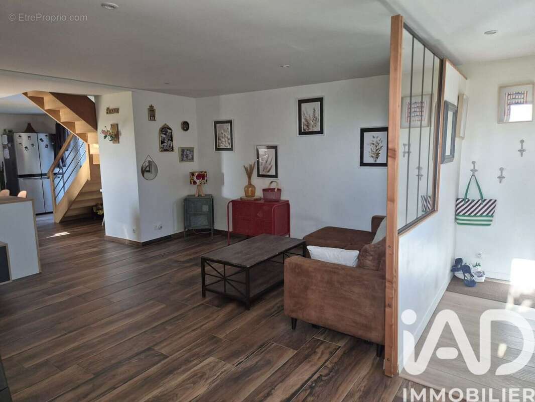 Maison 120 m² à Yvias  - photo 2