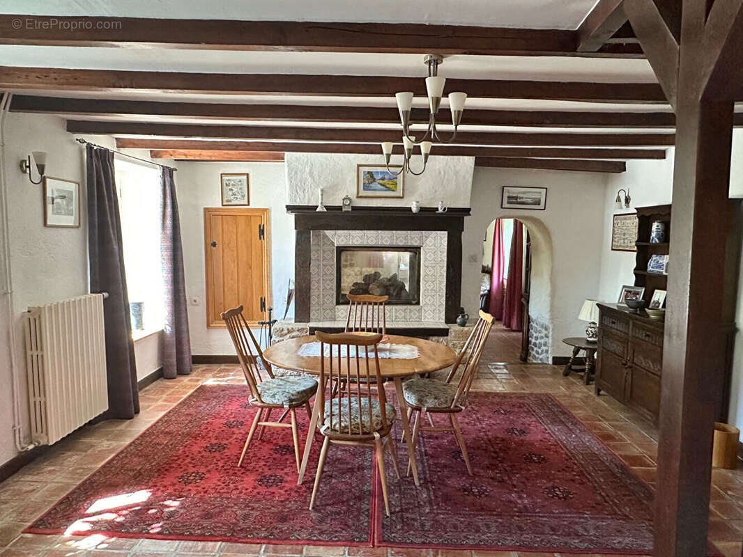 Maison à RAUVILLE-LA-PLACE