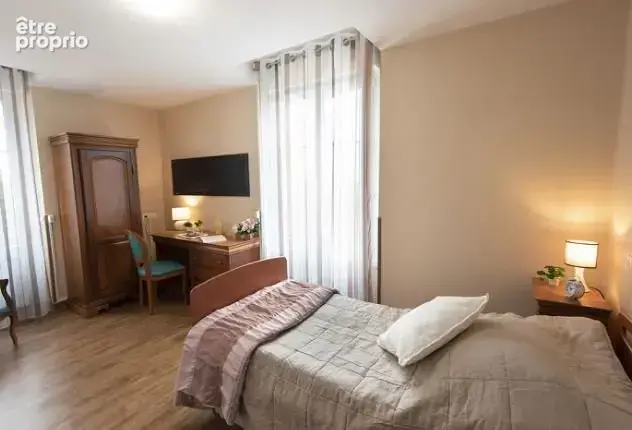 INVESTISSEMENT LOCATIF  Lorcy  Résidence EHPAD Hostellerie du Château - 8,17% de rentabilité - photo 2