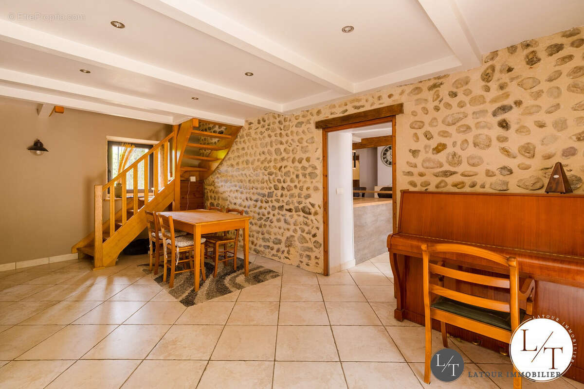 Maison à BOURGOIN-JALLIEU