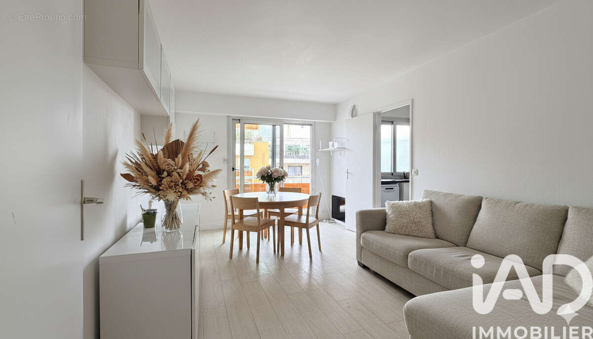 Photo 4 - Appartement à PARIS-12E