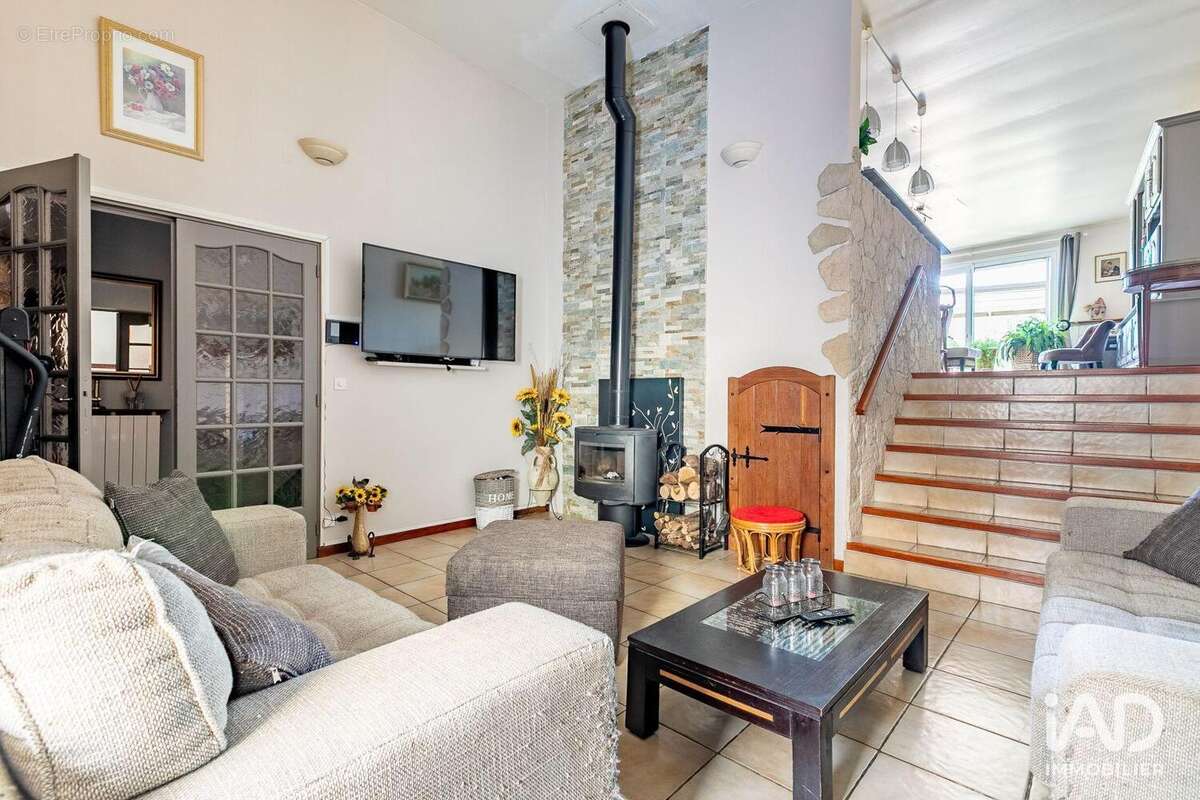 Maison 147 m² à Lassy  - photo 4