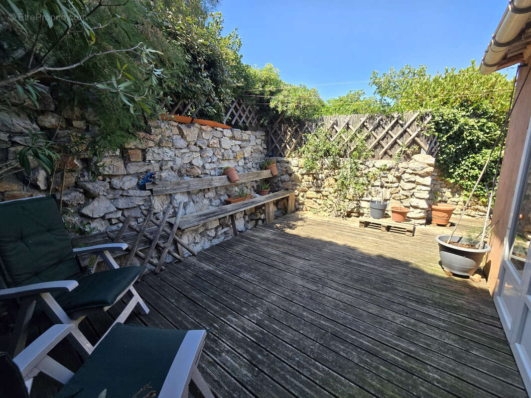 Quartier Haut de Sète, appartement T2 avec terrasse, - photo 6