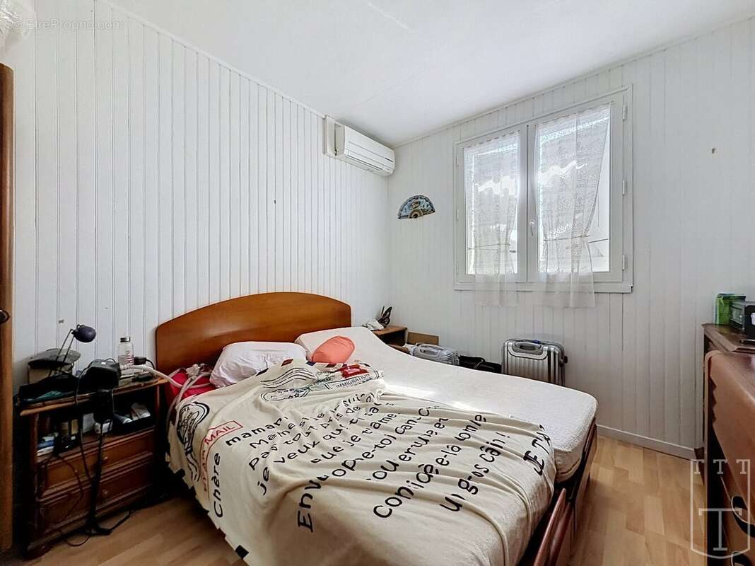 Ruoms centre - photo 14