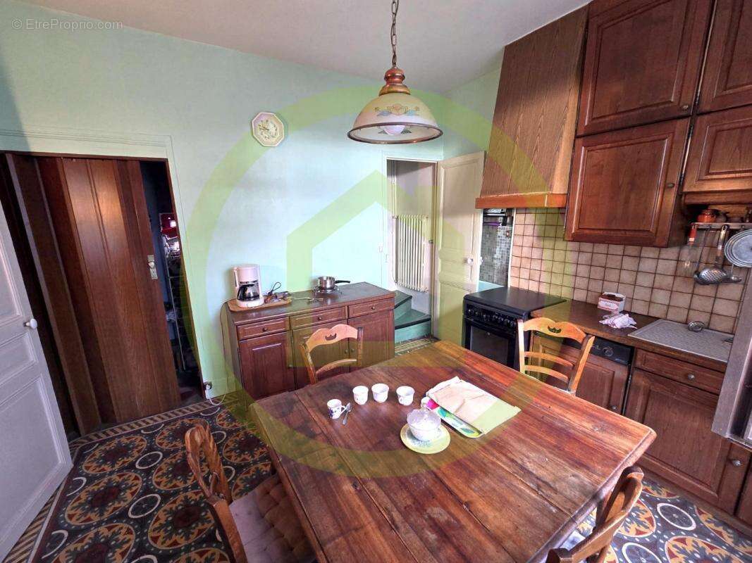 Maison à FLEURY-LES-AUBRAIS