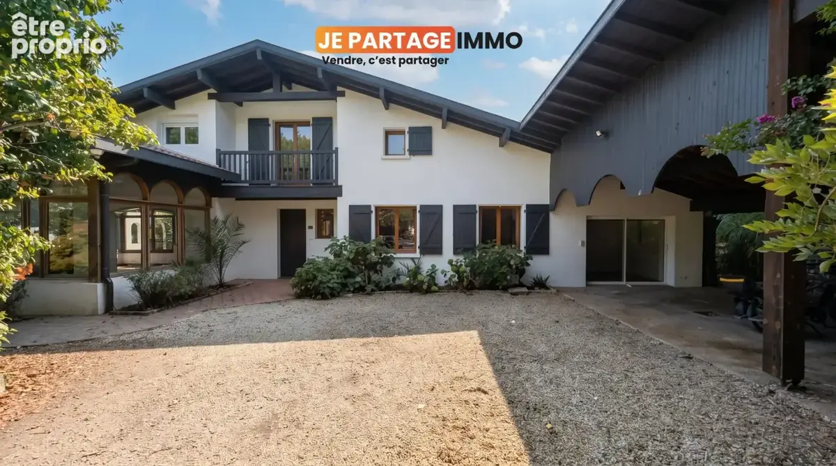 Maison 10 pièces 240m2 avec jardin 2500m2 piscinable - photo 2