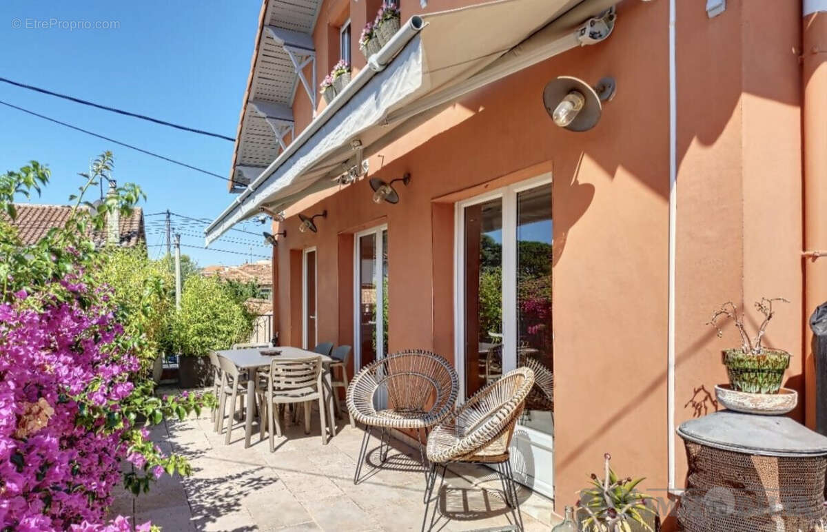 Maison à CAGNES-SUR-MER