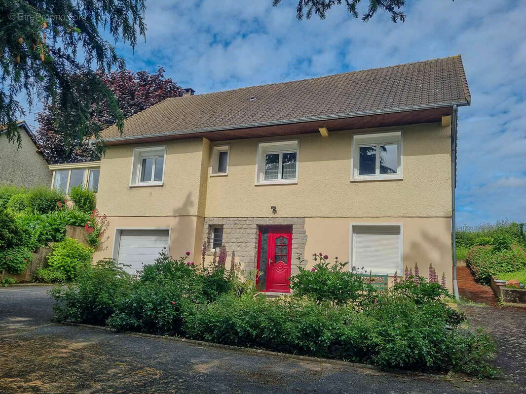 Maison à SAINT-CALAIS