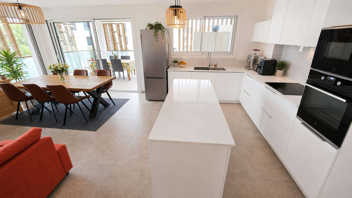 Appartement à AMBILLY