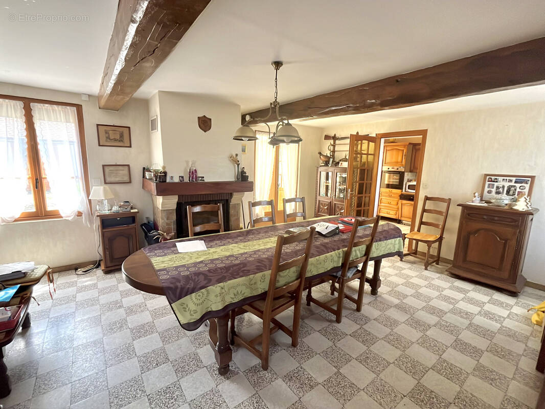 Maison à HOUDANCOURT