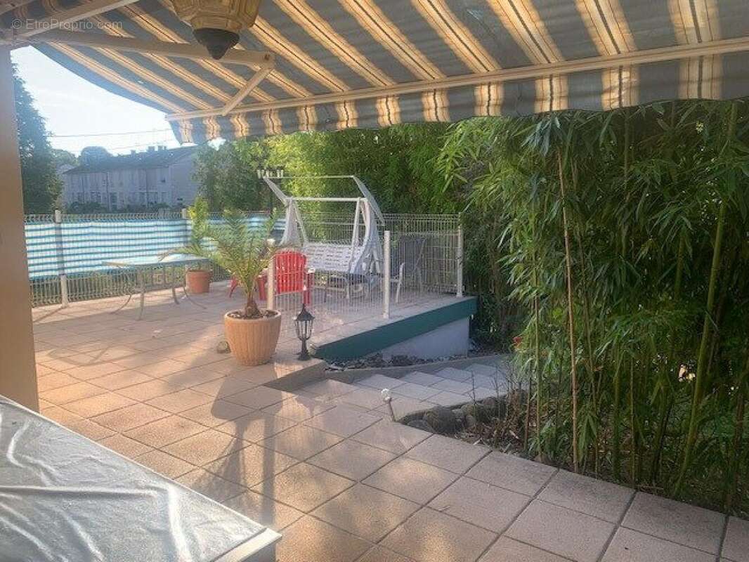 Photo 3 - Maison à VILLERSEXEL