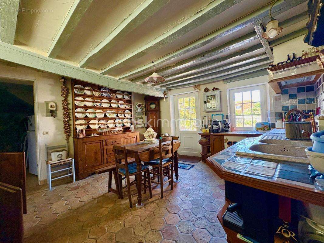 Maison à BONNIERES-SUR-SEINE