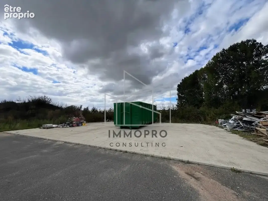 Commerce 1 640 m² à vendre à Le Neubourg (27110) - photo 6