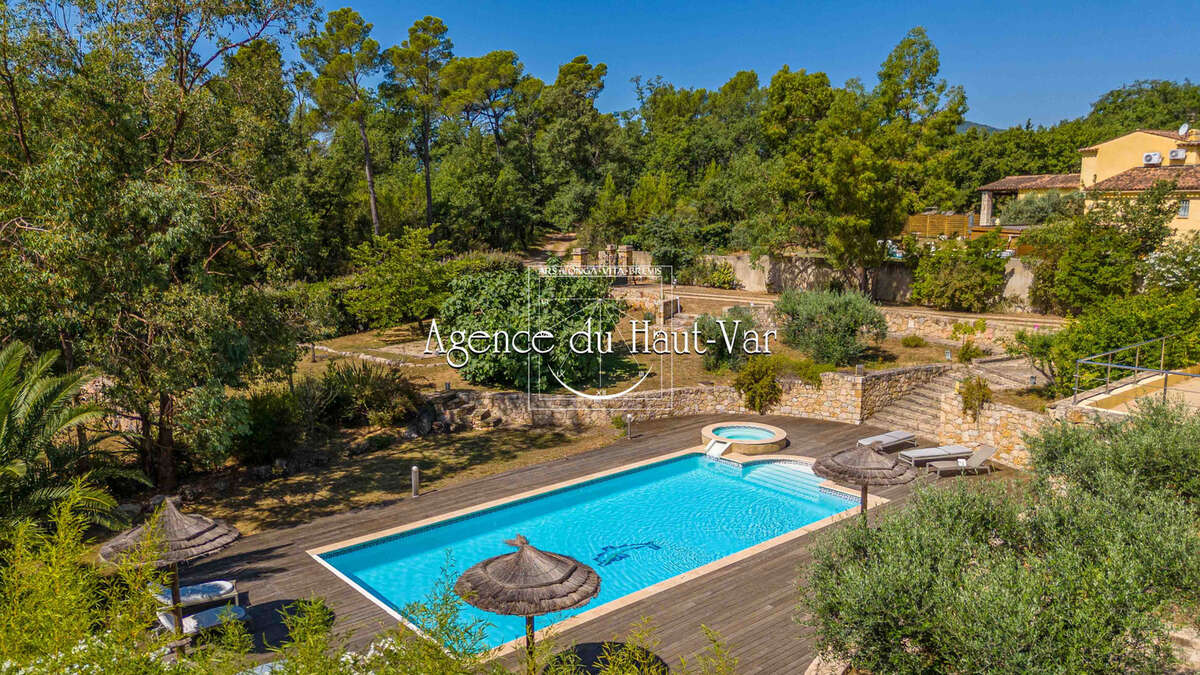 Superbe villa moderne, 4 chambres, 3300m2 de terrain - photo 4