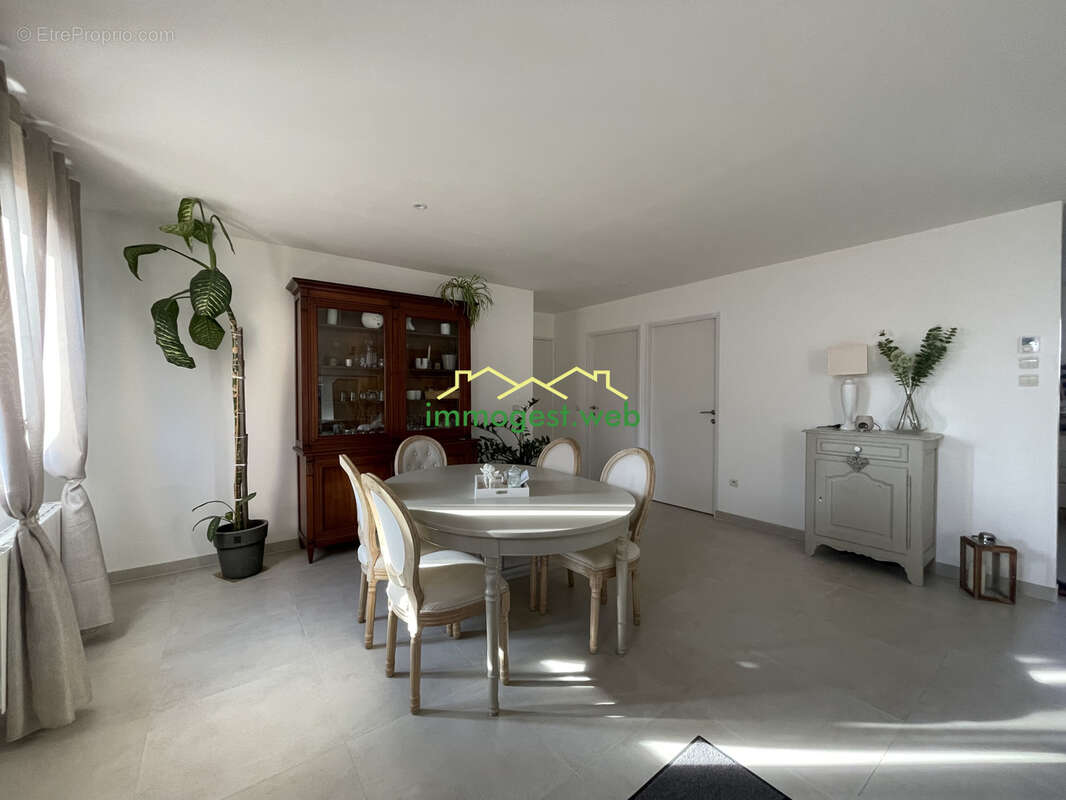Maison à NEUILLY-EN-THELLE