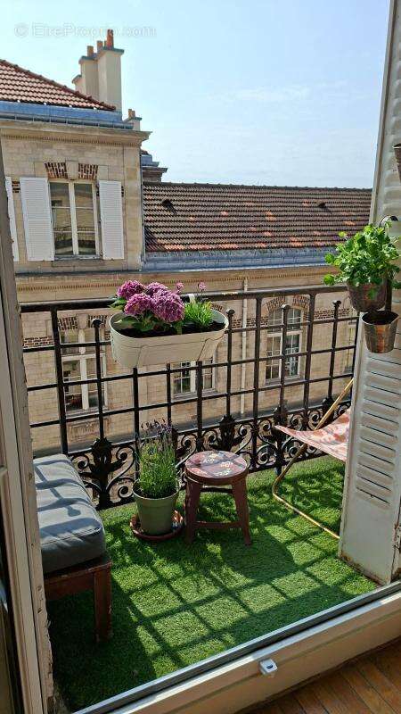 Appartement à PARIS-17E