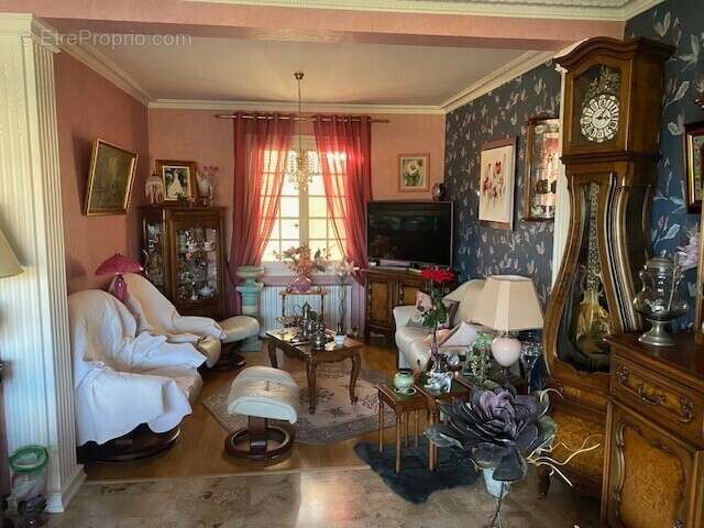 Maison à MONTREVEL-EN-BRESSE