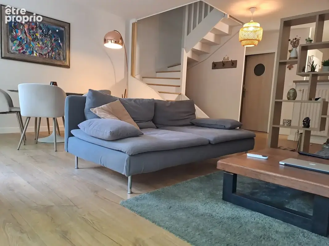 Appartement T4 en duplex de 85m2 avec jardin et terrasse dans le centre de Fontaines St Martin ! - photo 2