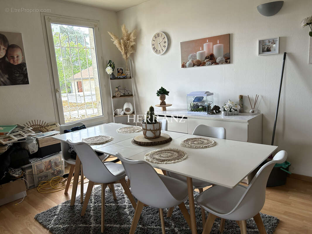 Appartement à SAINT-DENIS-DE-PILE
