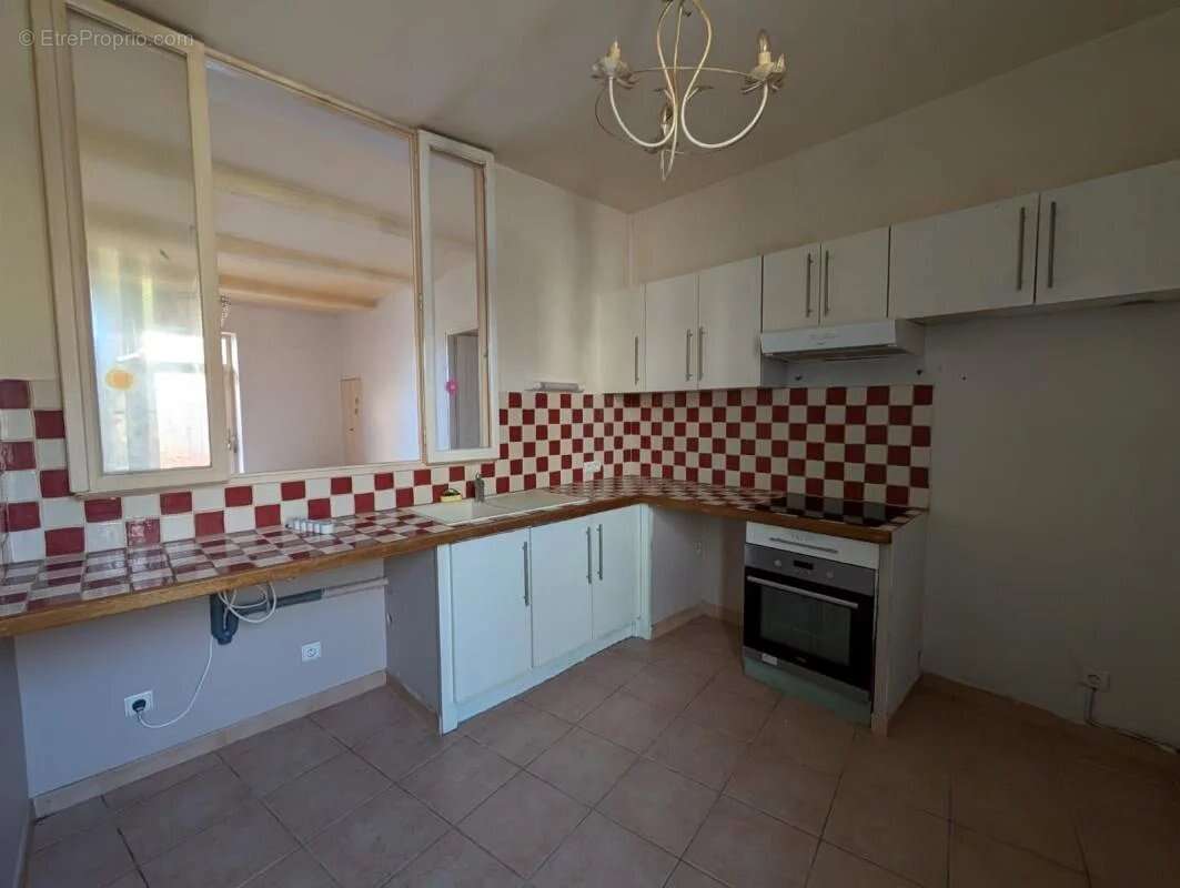 Appartement à REMOULINS