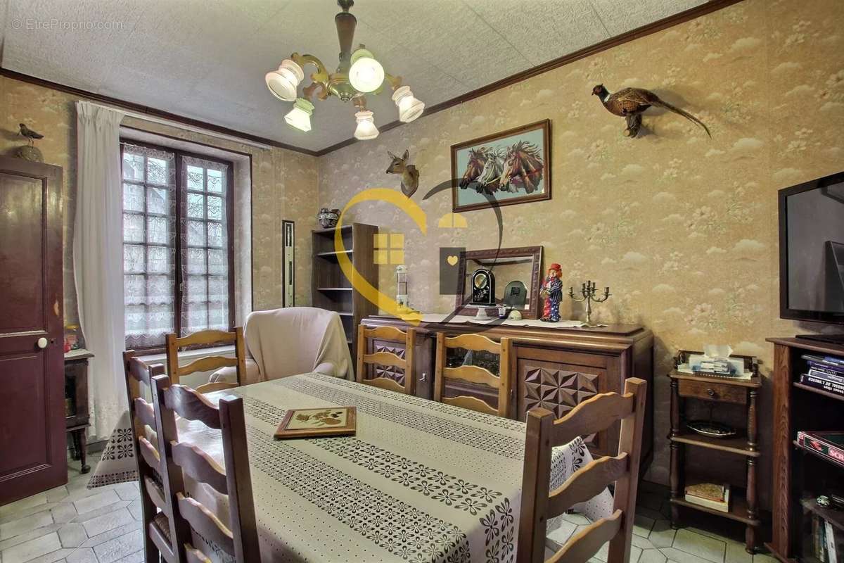 Maison à SAINT-PALAIS