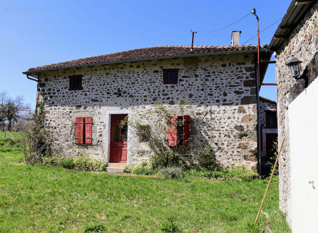 Commerce à PRESSIGNAC