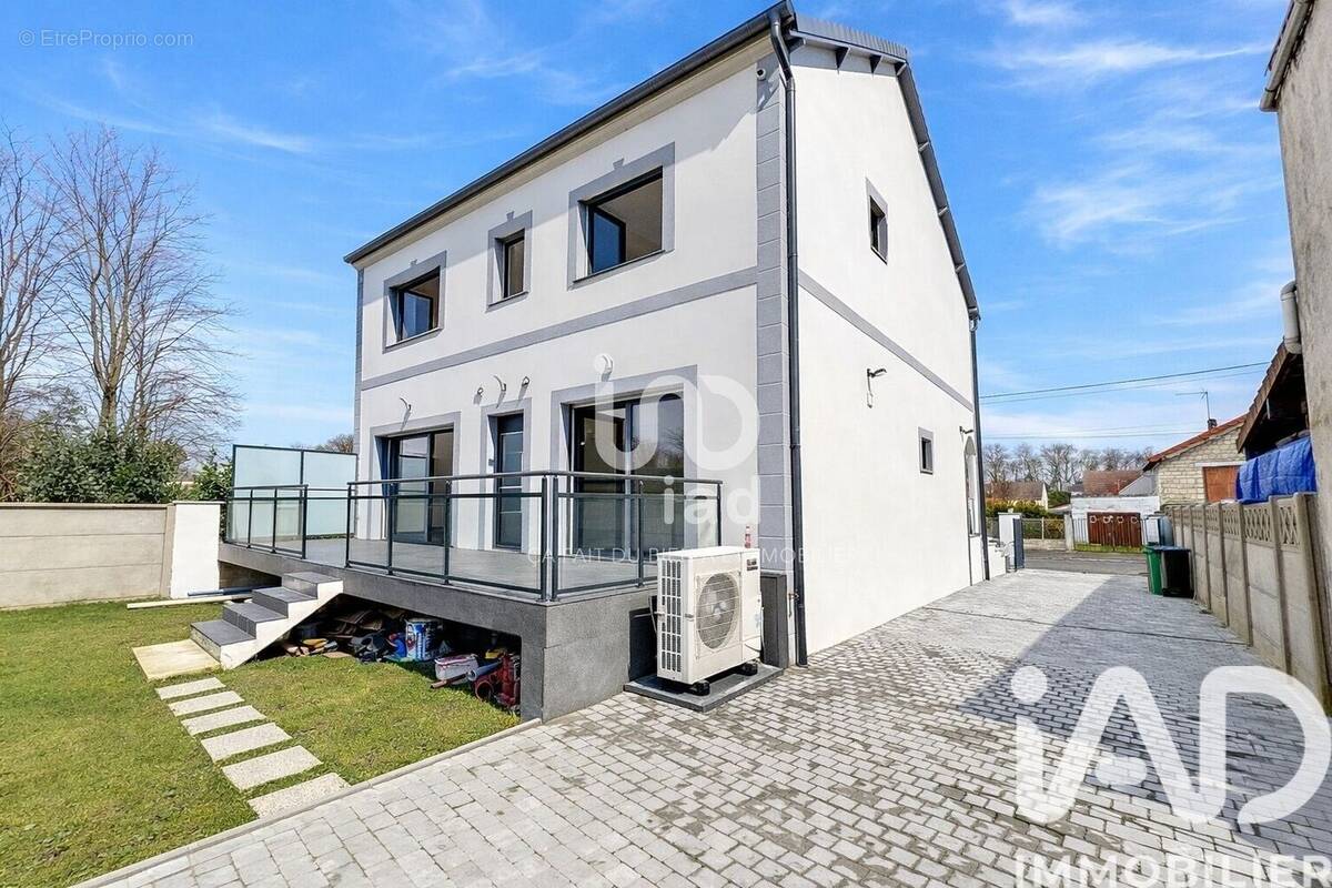 Photo 1 - Maison à VILLEPARISIS