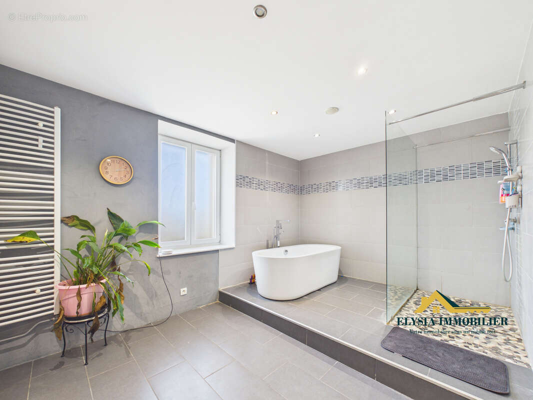 Maison à RICHECOURT