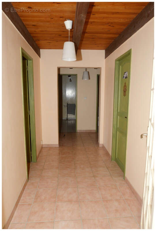 Maison à MONTBOUCHER-SUR-JABRON