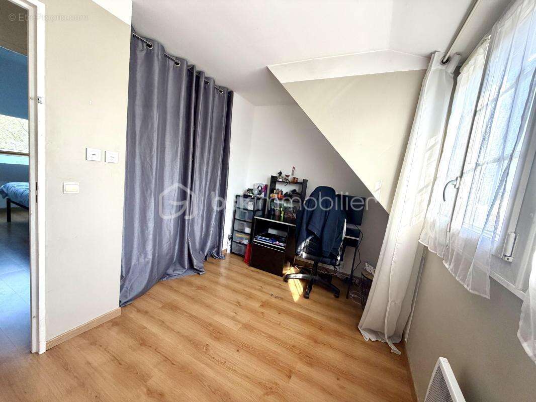 Maison familiale avec jardin – 4 chambres possibles – quartier pavillonnaire calme proche écoles, Carré Sénart - photo 8