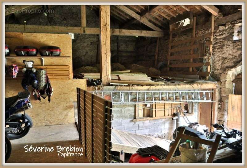 Ancienne ferme rénovée de 190 m², 4 chambres, avec grange, terrain de 11 000m² à Cervières - photo 30
