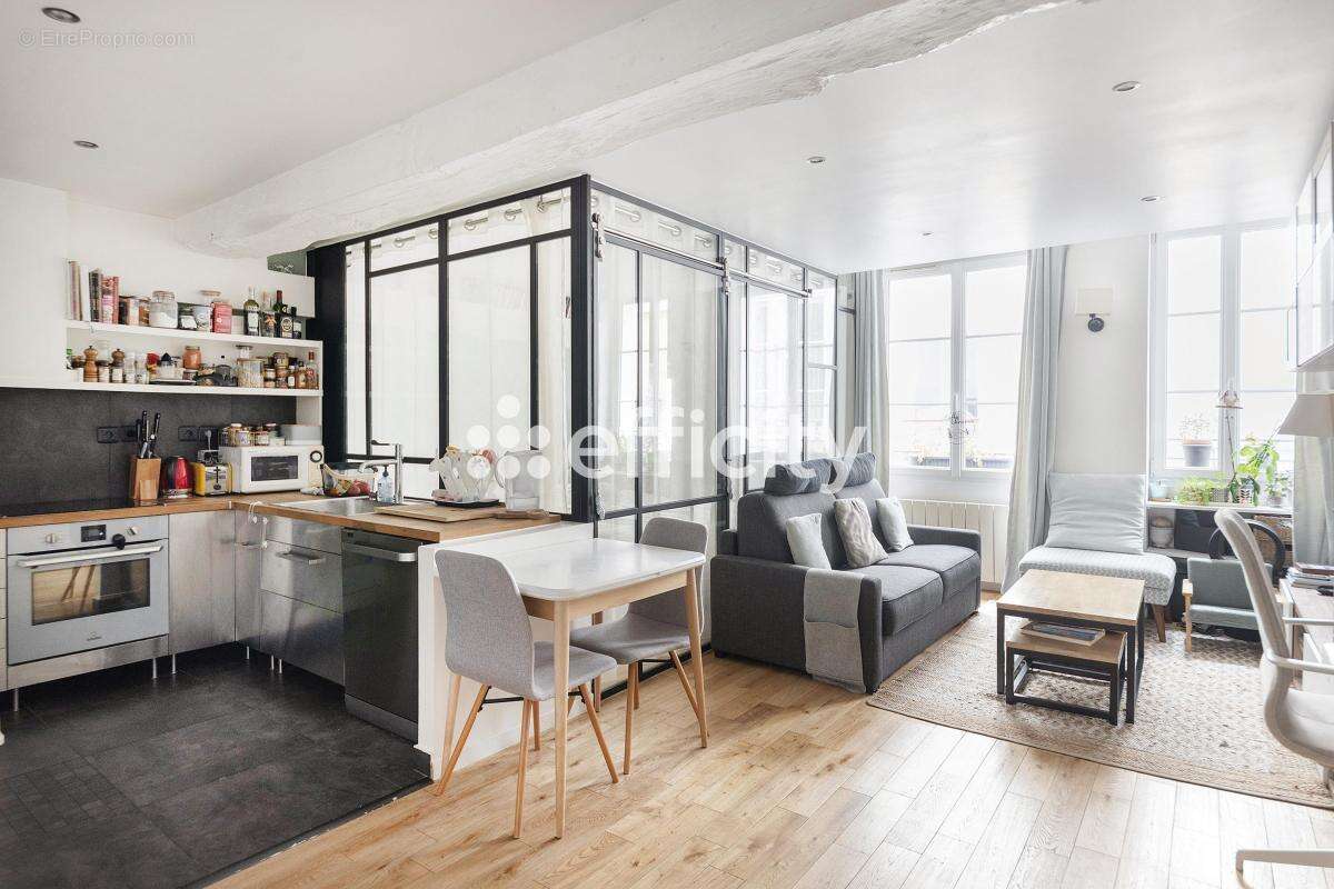 Appartement à PARIS-2E