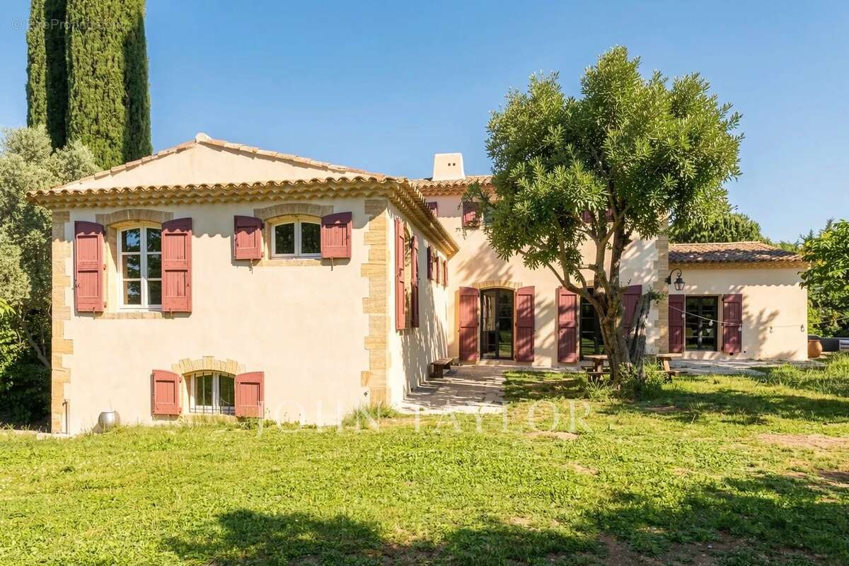 Bastide contemporaine rénovée aux portes d’Aix-en-Provence - photo 4