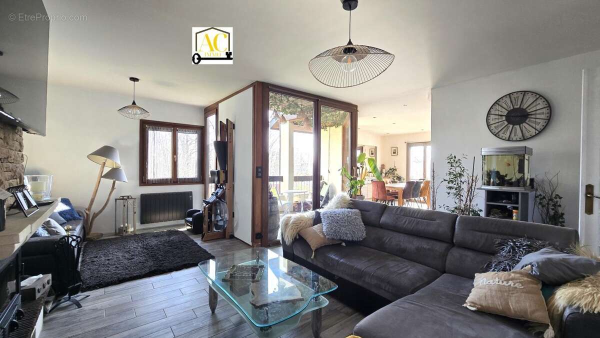 Appartement à PREVESSIN-MOENS